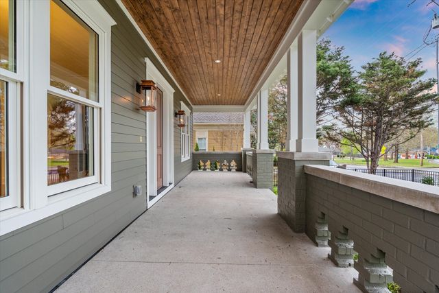 $3,160,000 | 2109 10th Avenue South, Nashville, TN 37204