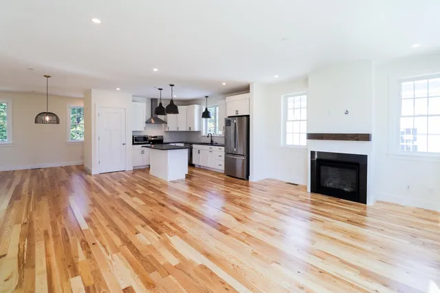 $999,900 | 31 Eden Lane, Unit 5, Portsmouth, NH 03801