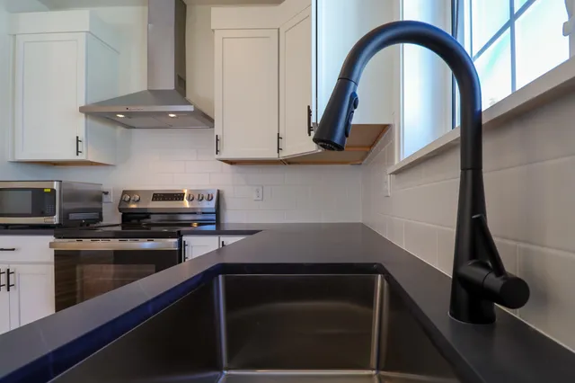 $999,900 | 31 Eden Lane, Unit 5, Portsmouth, NH 03801