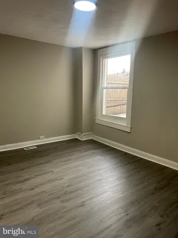 $1,300 | 412 North East Avenue, Baltimore, MD 21224