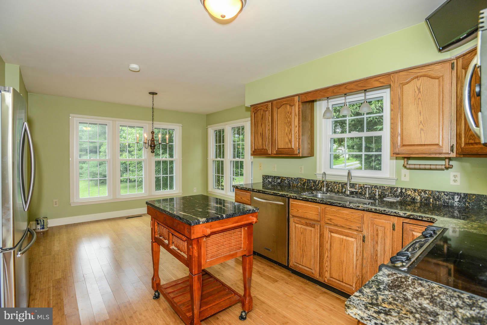 3341 Kemptown Church Road Monrovia, MD 21770 - Photo 4 of 30 Kitchen