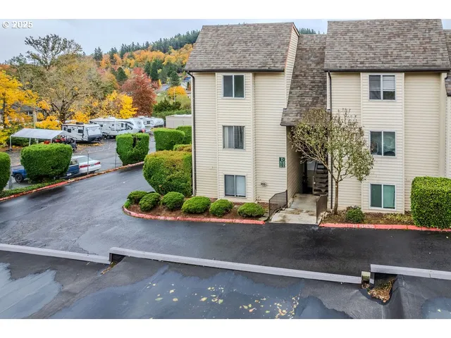 $160,000 | 200 Southwest Florence Avenue, Unit D15, Gresham, OR 97080