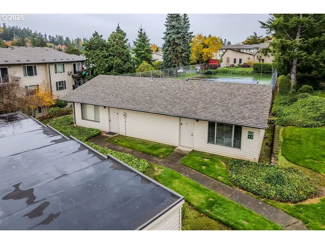$160,000 | 200 Southwest Florence Avenue, Unit D15, Gresham, OR 97080
