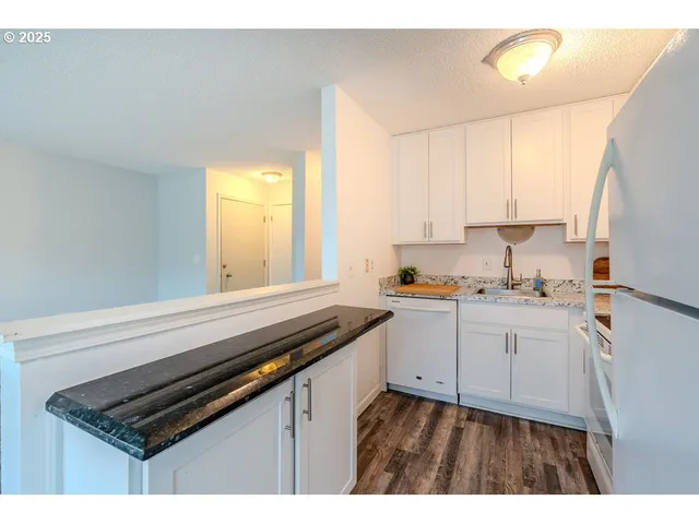 $160,000 | 200 Southwest Florence Avenue, Unit D15, Gresham, OR 97080