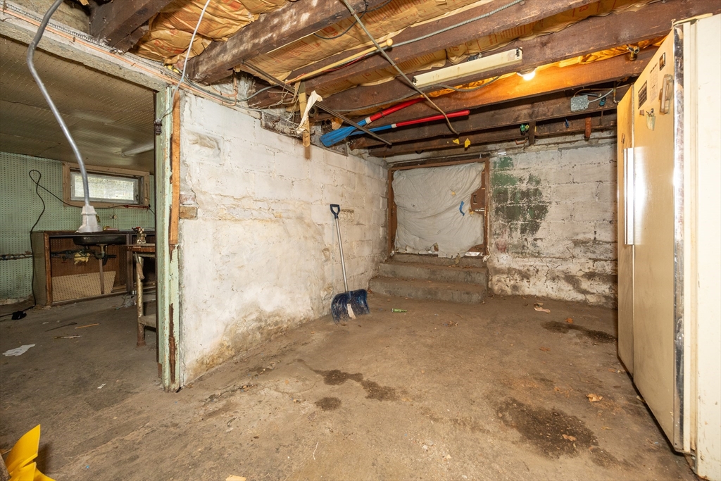 427 Crescent Avenue Chelsea, MA 02150 - Photo 35 of 35