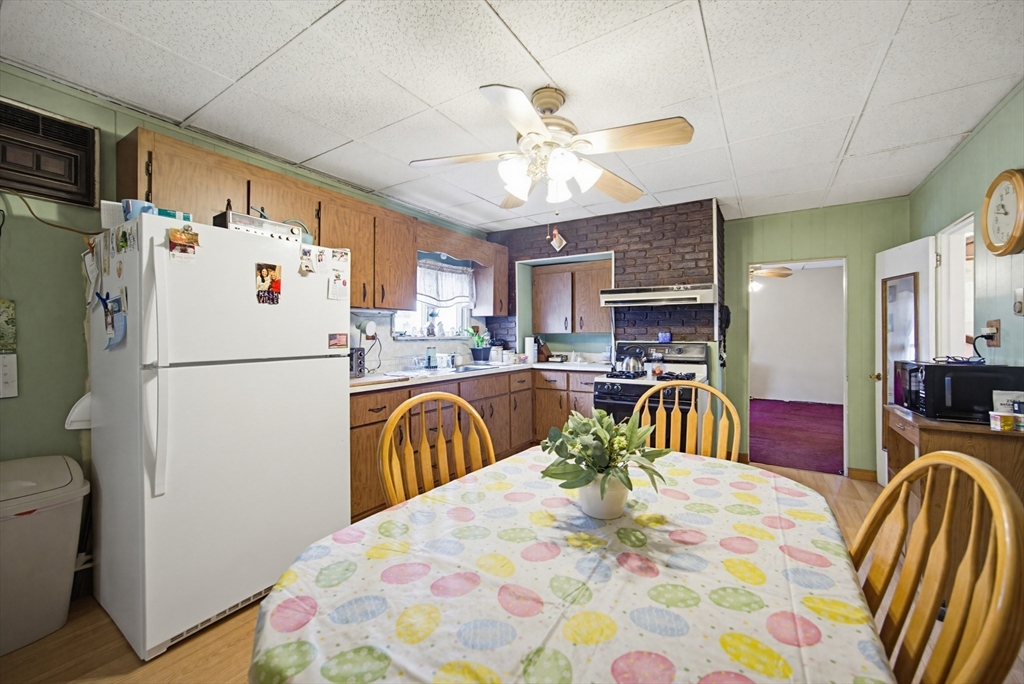 427 Crescent Avenue Chelsea, MA 02150 - Photo 7 of 35