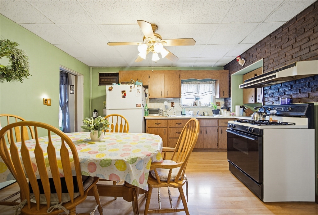 427 Crescent Avenue Chelsea, MA 02150 - Photo 9 of 35