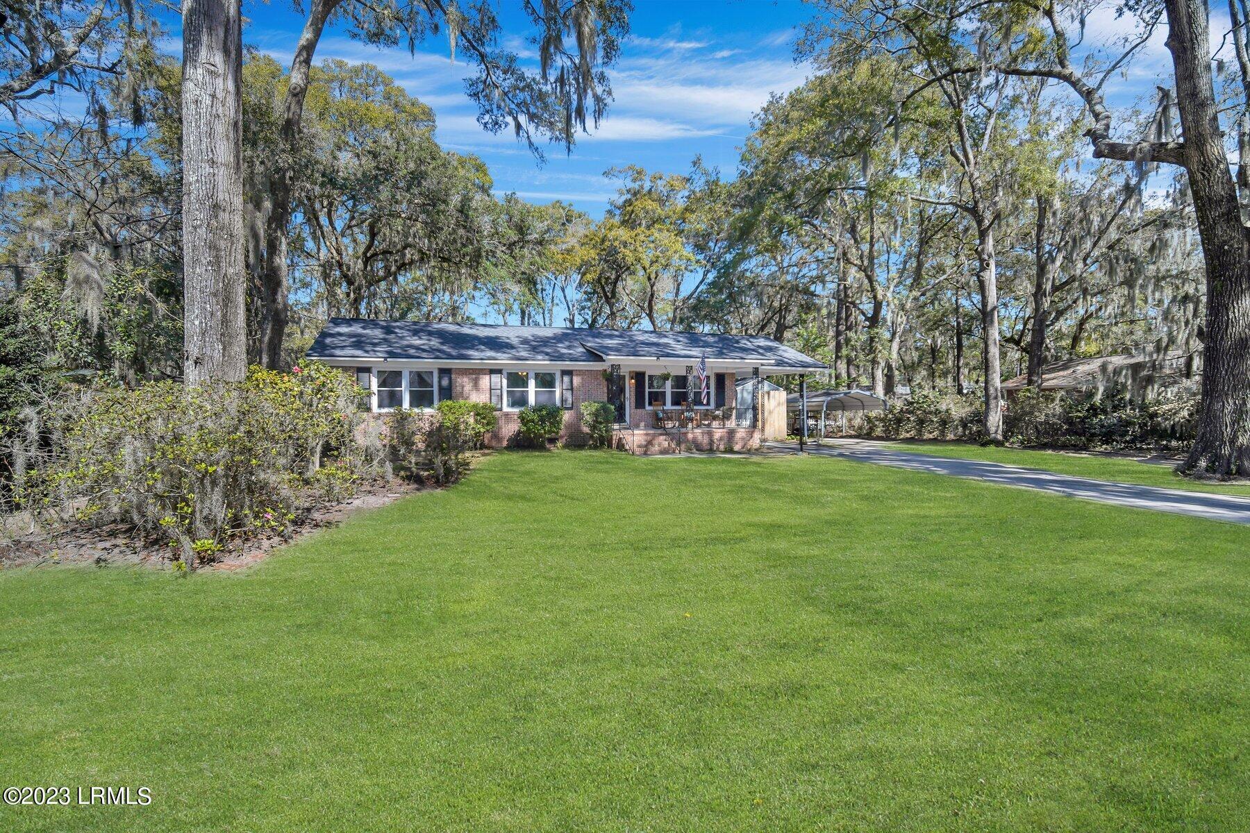 2605 State Rd S-7-160 Beaufort, SC 29902 - Photo 5 of 39 DSC01871_1.jpg-SMALL