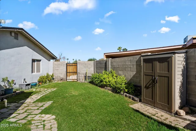 $1,390,000 | 3818 North 32nd Place, Phoenix, AZ 85018