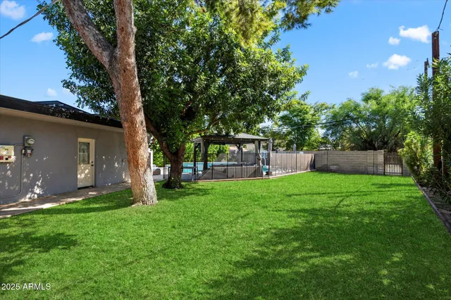 $1,390,000 | 3818 North 32nd Place, Phoenix, AZ 85018