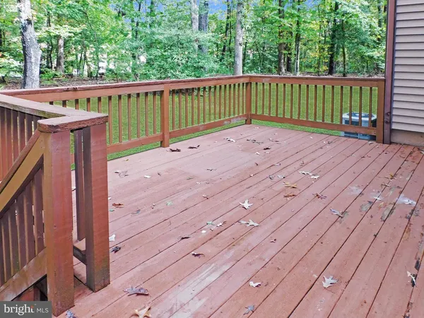 $2,250 | 23348 Red Oak Court, California, MD 20619