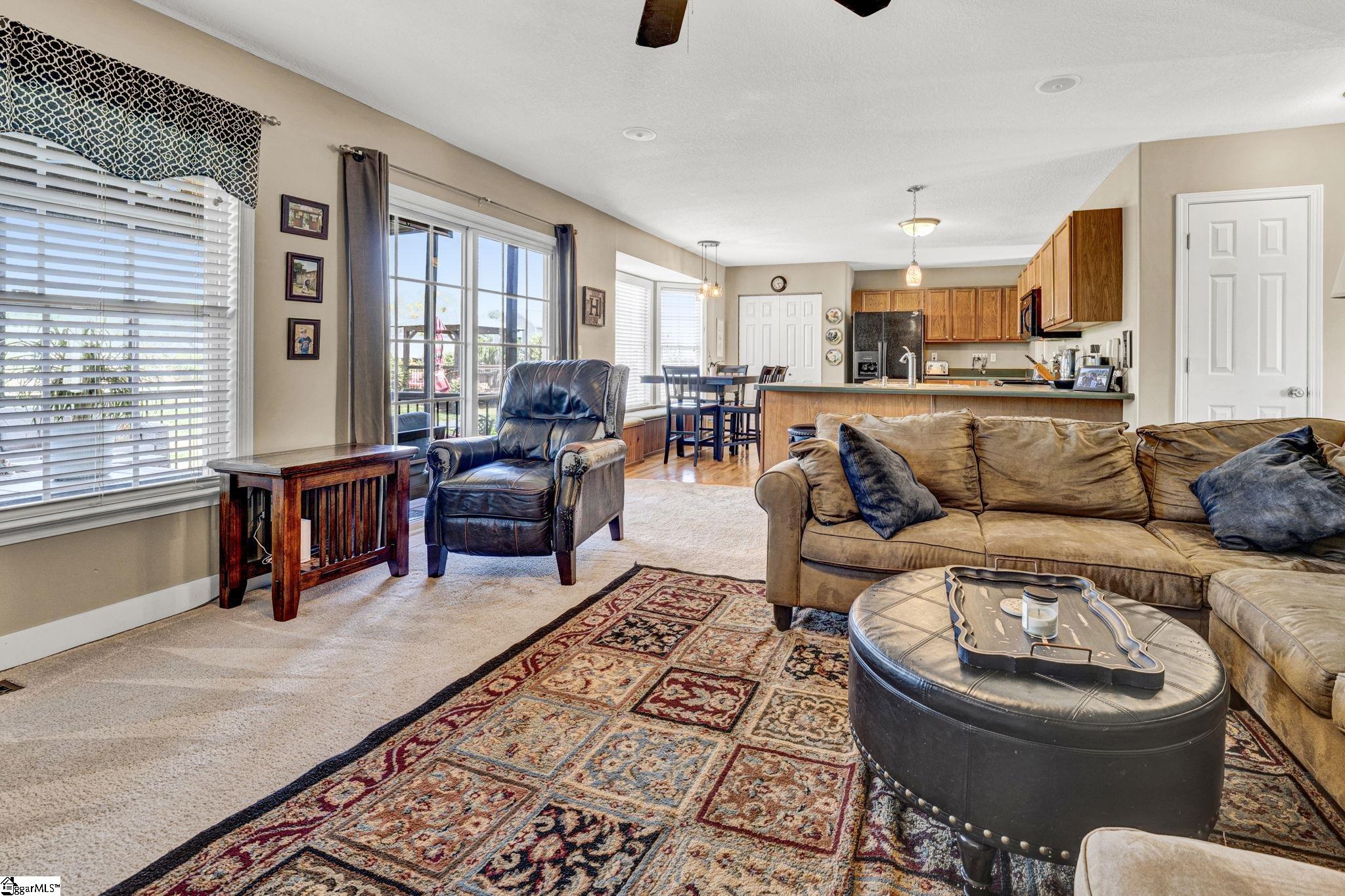 312 Glastonbury Drive Greer, SC 29651 - Photo 11 of 41