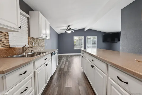 $369,000 | 220 Camino Corto, Unit SPC 100, Vista, CA 92083