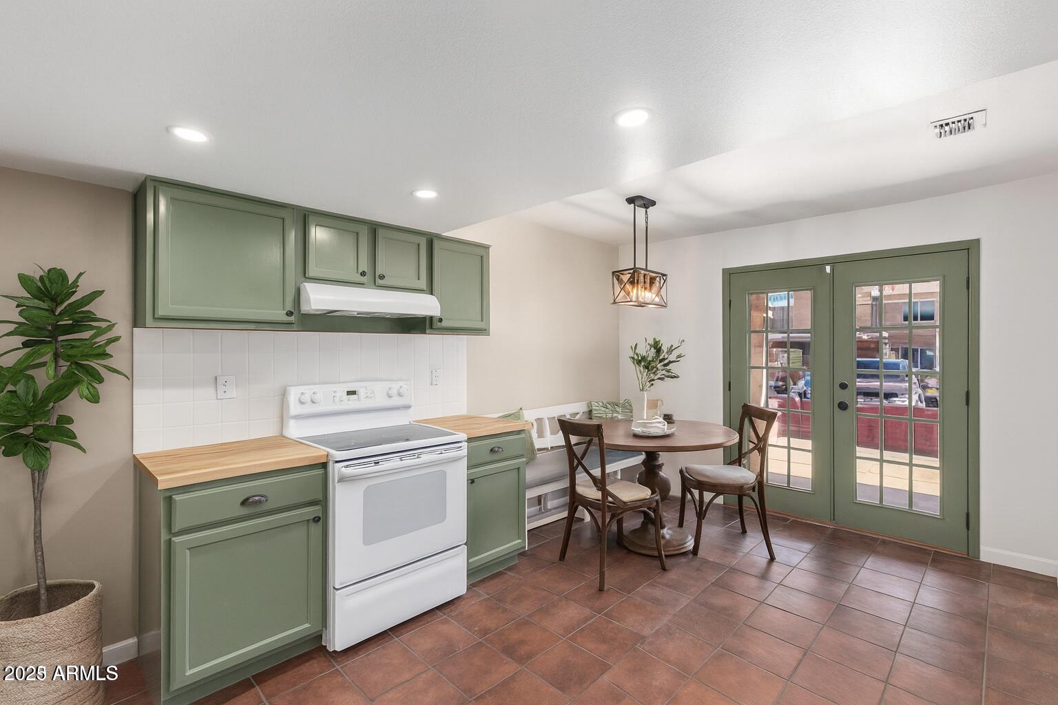 3511 East Baseline Road, Unit 1140 Phoenix, AZ 85042 - Photo 13 of 33 virtually staged