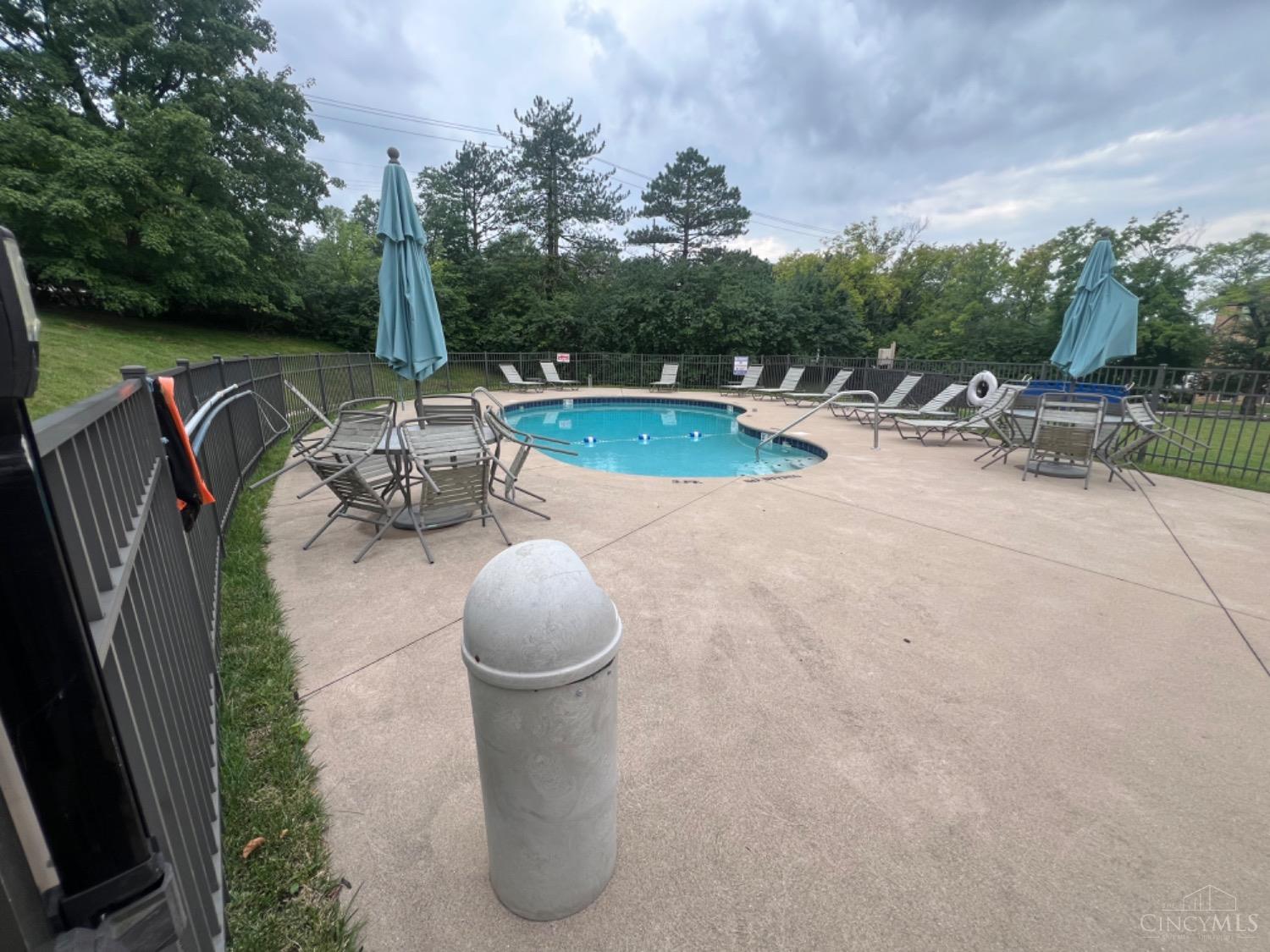 7260 East Galbraith Road Cincinnati, OH 45243 - Photo 4 of 27 Gallery Image 4