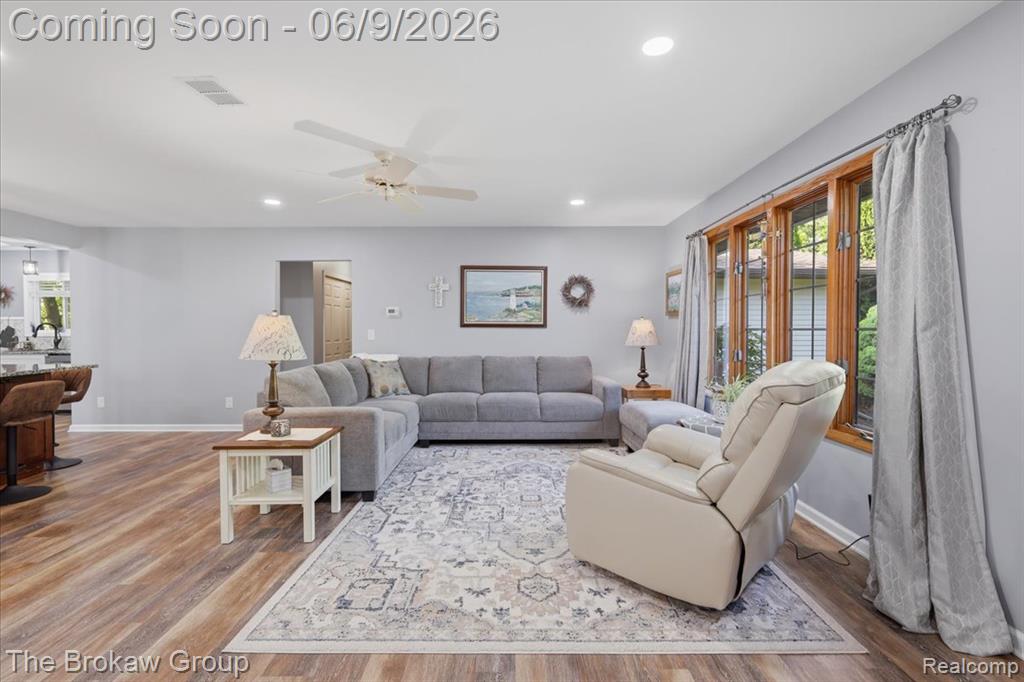 5461 North Henderson Road Davison, MI 48423 - Photo 13 of 64