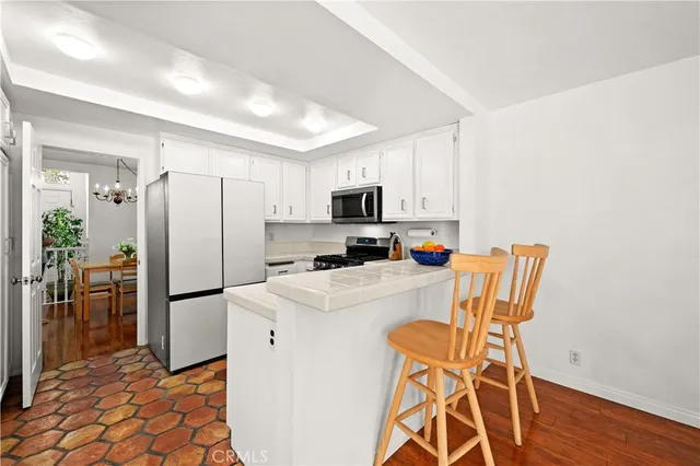 $1,099,000 | 16 Wellesley, Unit 2, Irvine, CA 92612