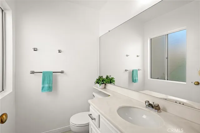 $1,099,000 | 16 Wellesley, Unit 2, Irvine, CA 92612