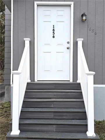 $205,000 | 1656 Bennett Street, Utica, NY 13502