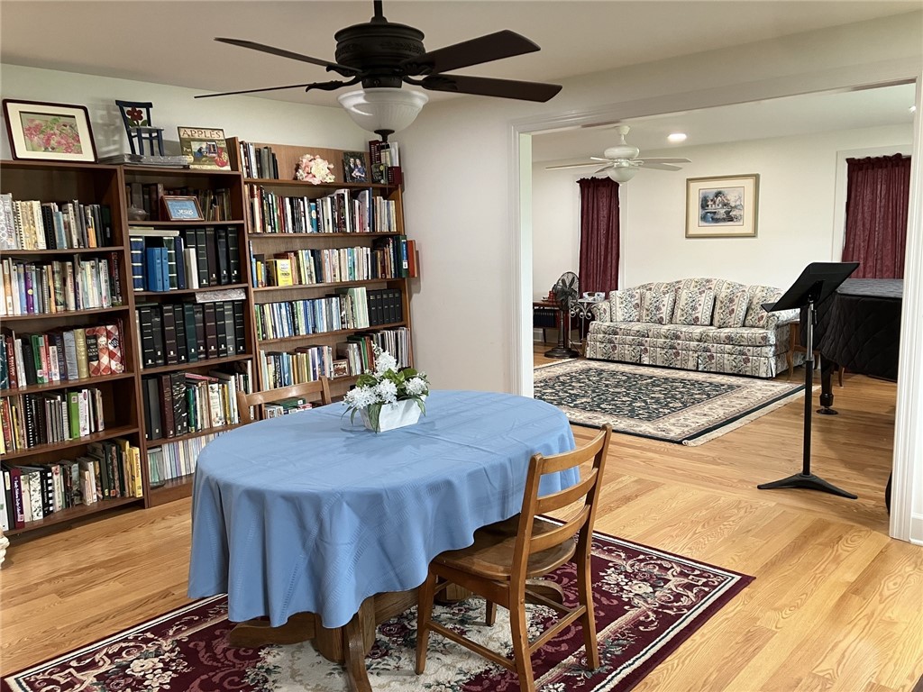 817 Whittier Road Ogden, NY 14559 - Photo 18 of 48 Dining Room