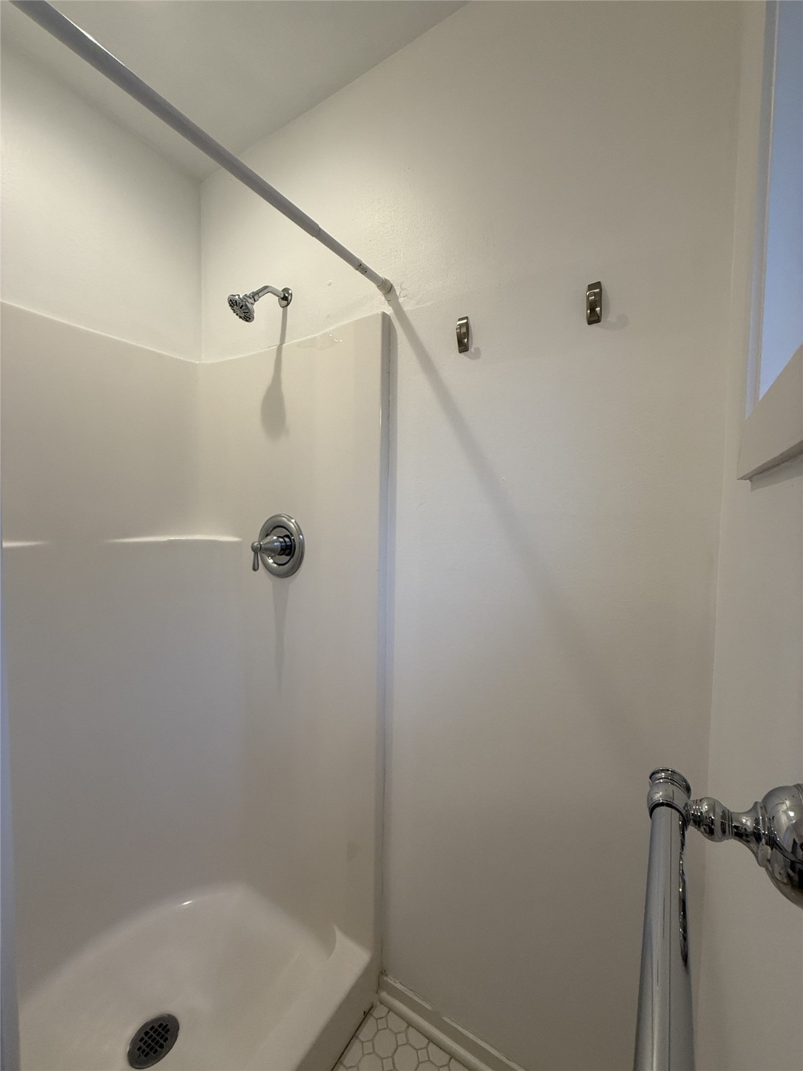 2721 Kipling Street, Unit D Houston, TX 77098 - Photo 12 of 15 a bathroom with a shower