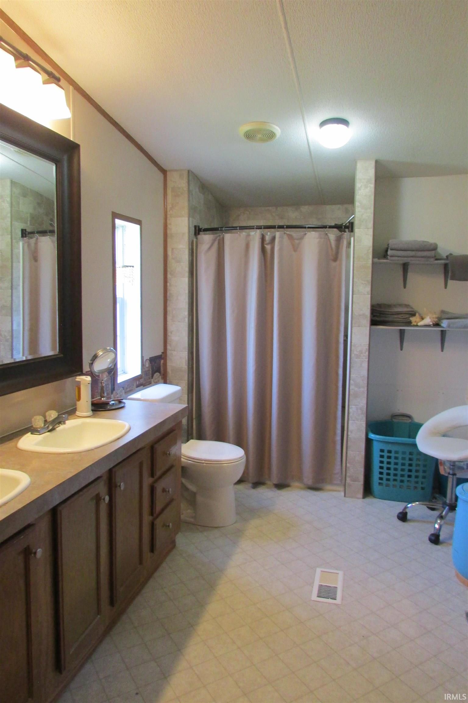 2746 South Robinson Road Bloomfield, IN 47424 - Photo 12 of 21