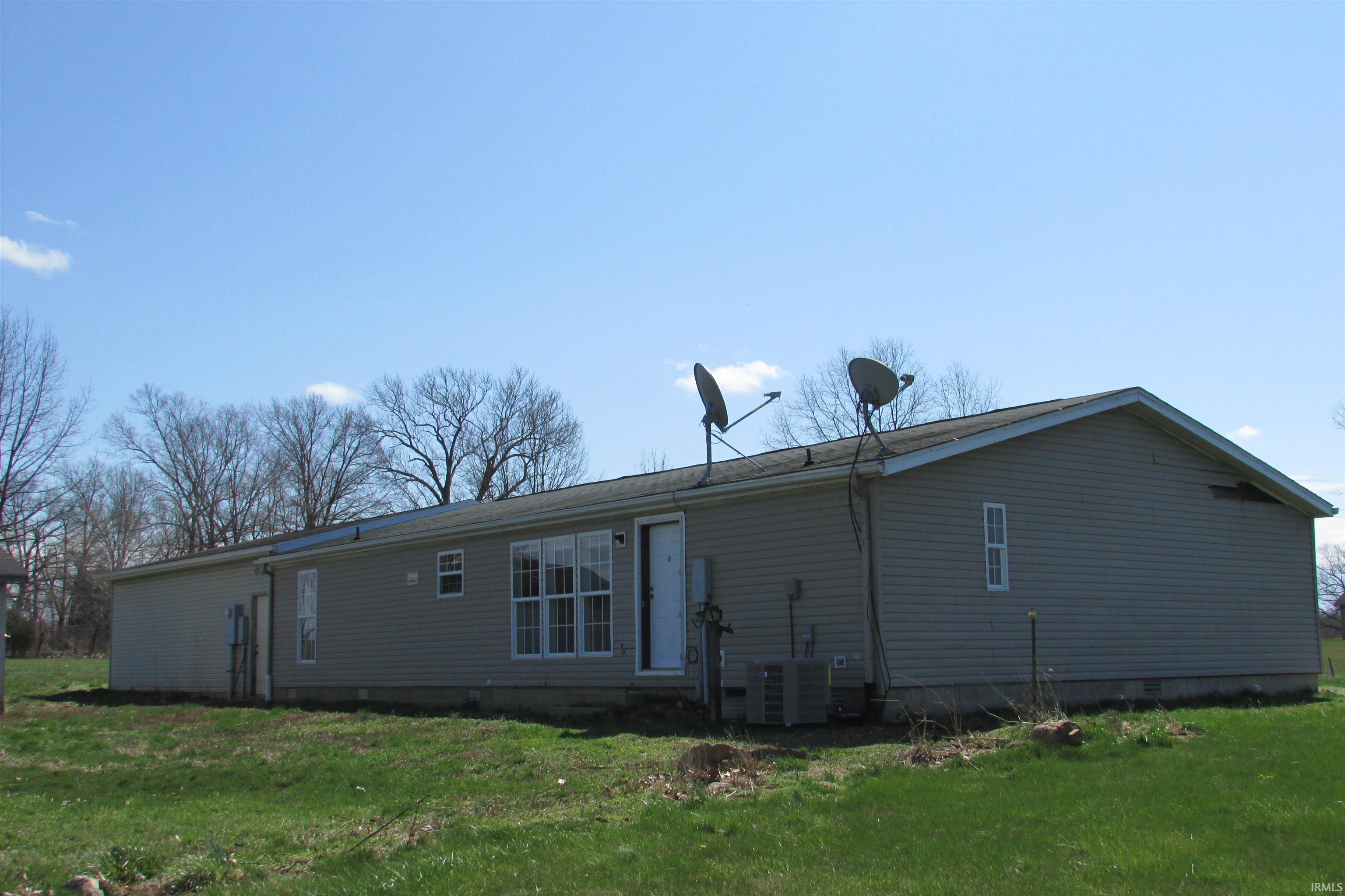 2746 South Robinson Road Bloomfield, IN 47424 - Photo 19 of 21