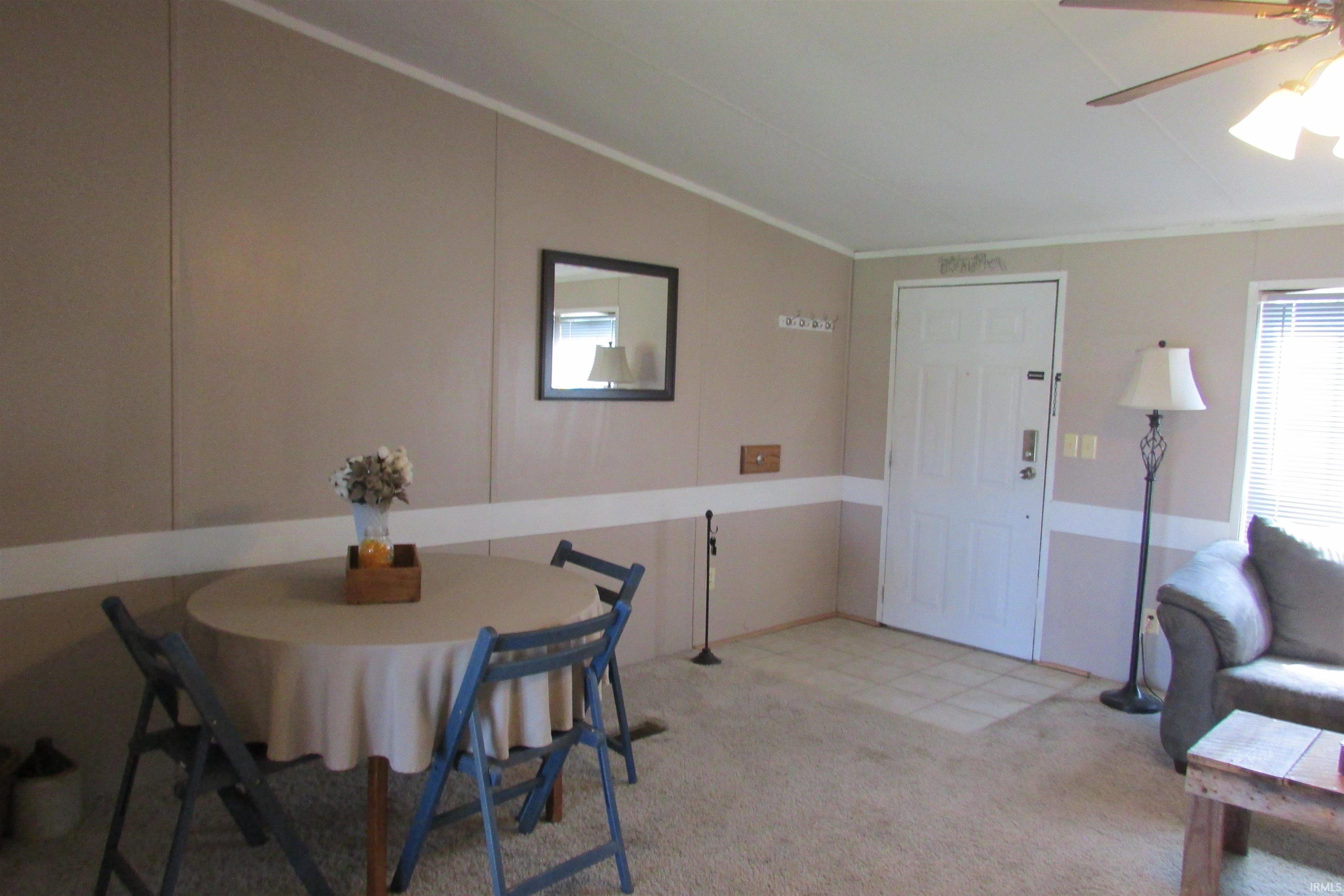 2746 South Robinson Road Bloomfield, IN 47424 - Photo 4 of 21