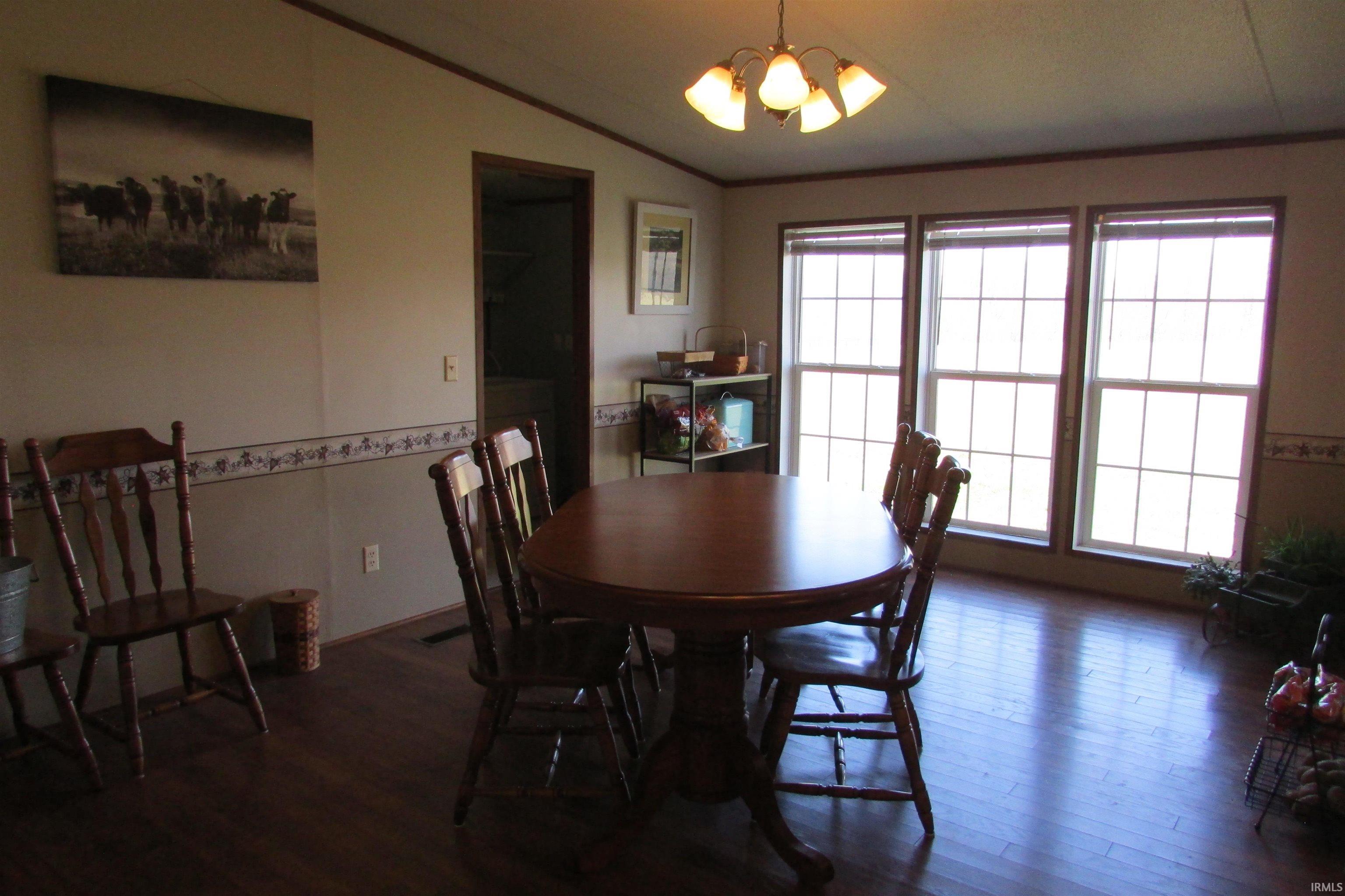 2746 South Robinson Road Bloomfield, IN 47424 - Photo 9 of 21