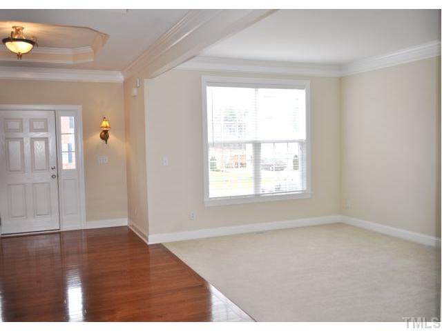 508 Elan Hall Road Cary, NC 27519 - Photo 8 of 17 Huge living room!