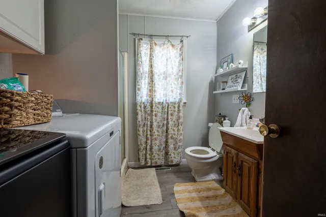 $109,900 | 560 East 900 South, Fairmount, IN 46928