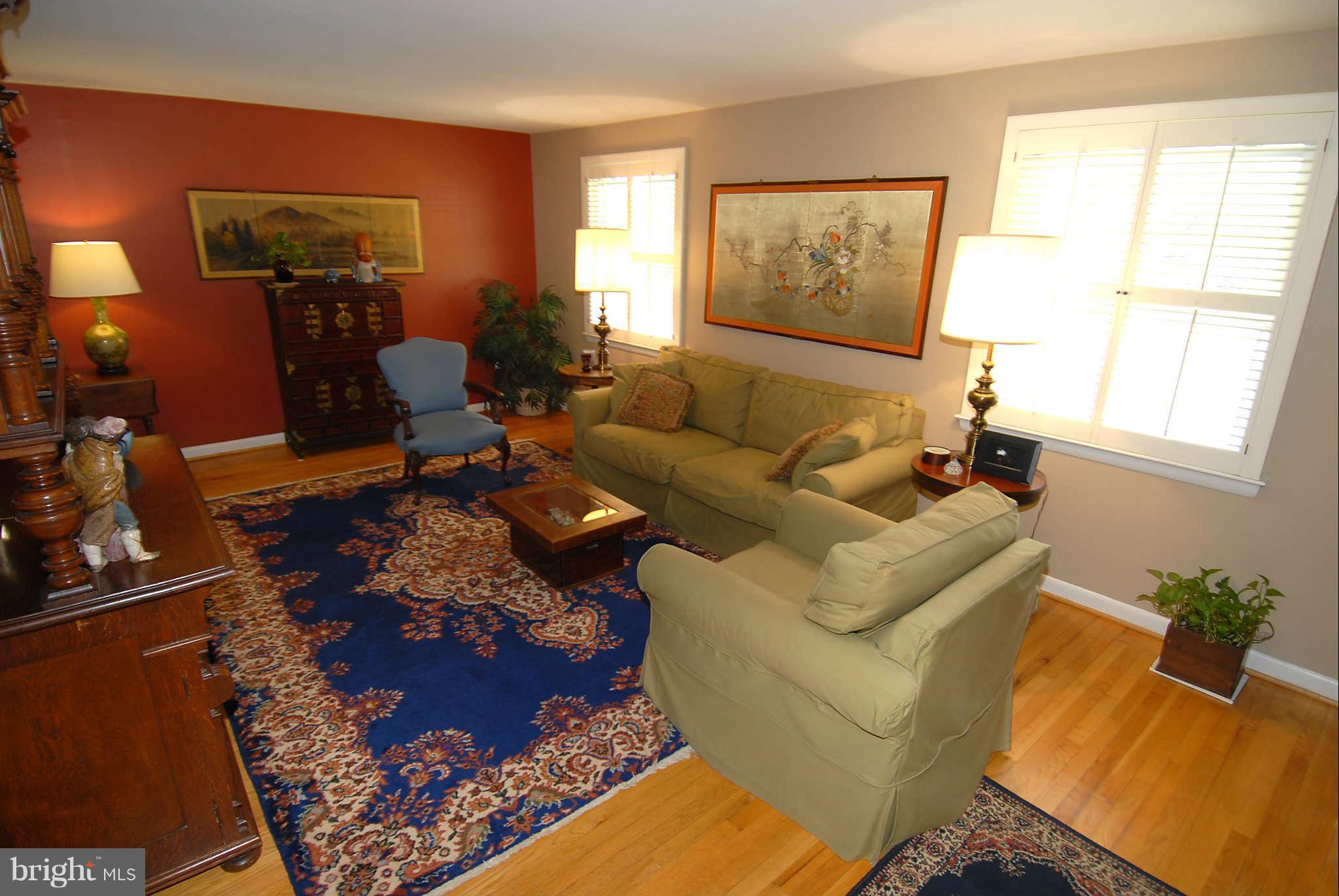 10315 Royal Road Silver Spring, MD 20903 - Photo 4 of 17 Living Room