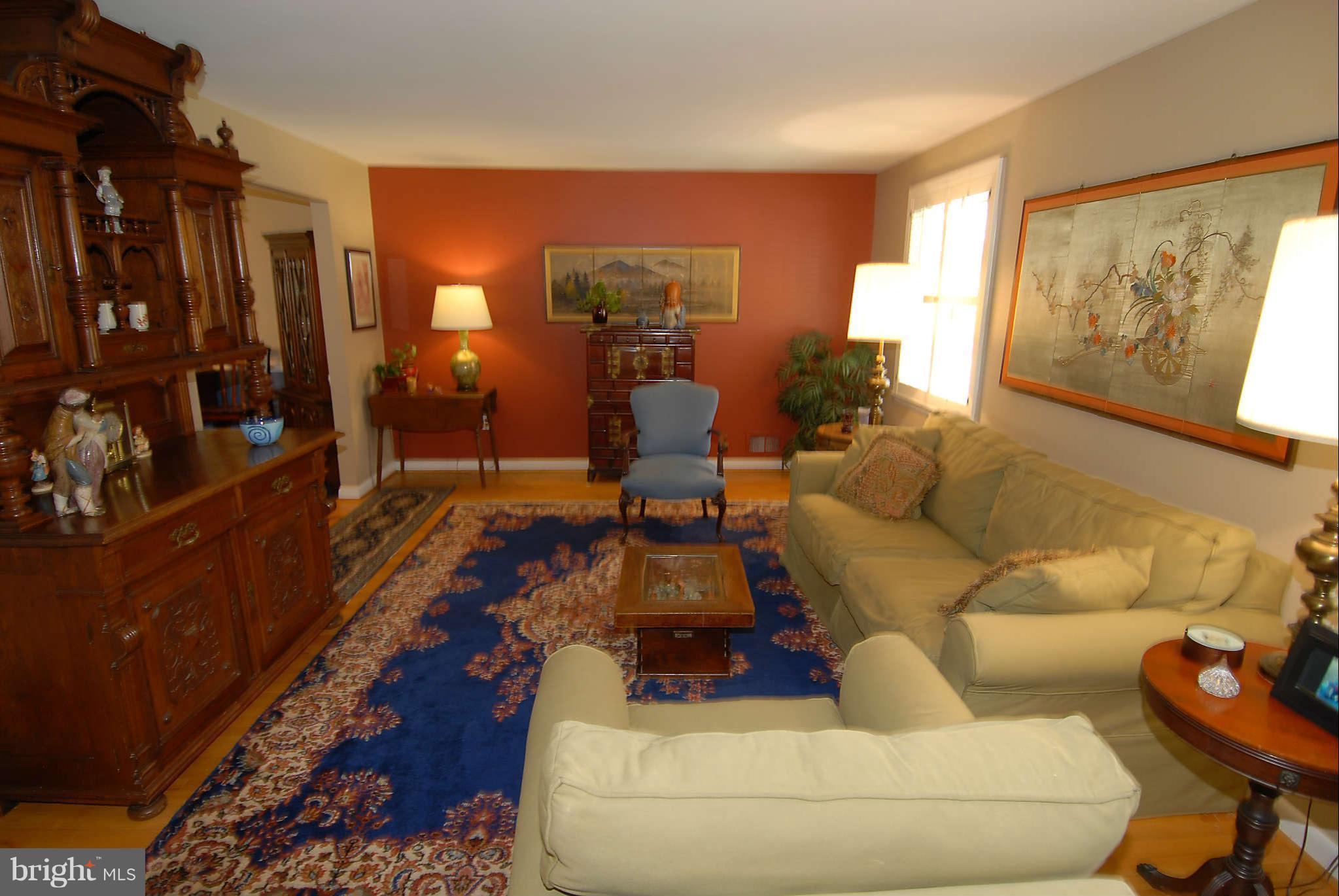 10315 Royal Road Silver Spring, MD 20903 - Photo 5 of 17 Living Room