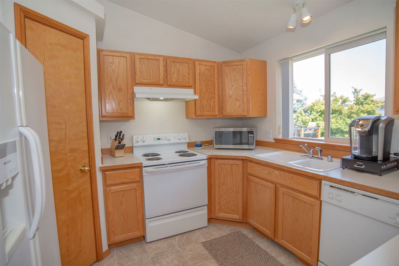 1220 North Eagle Road Liberty Lake, WA 99019 - Photo 8 of 20 Gallery Image 8