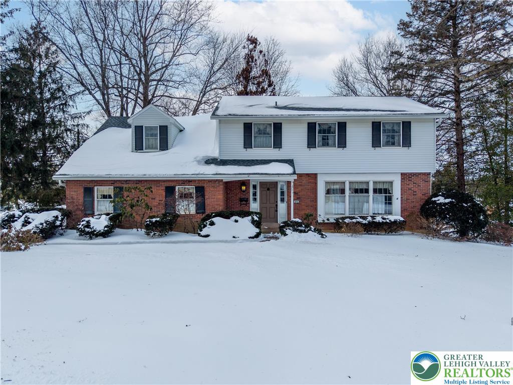 904 Parkway Road Allentown, PA 18104 - Photo 2 of 6