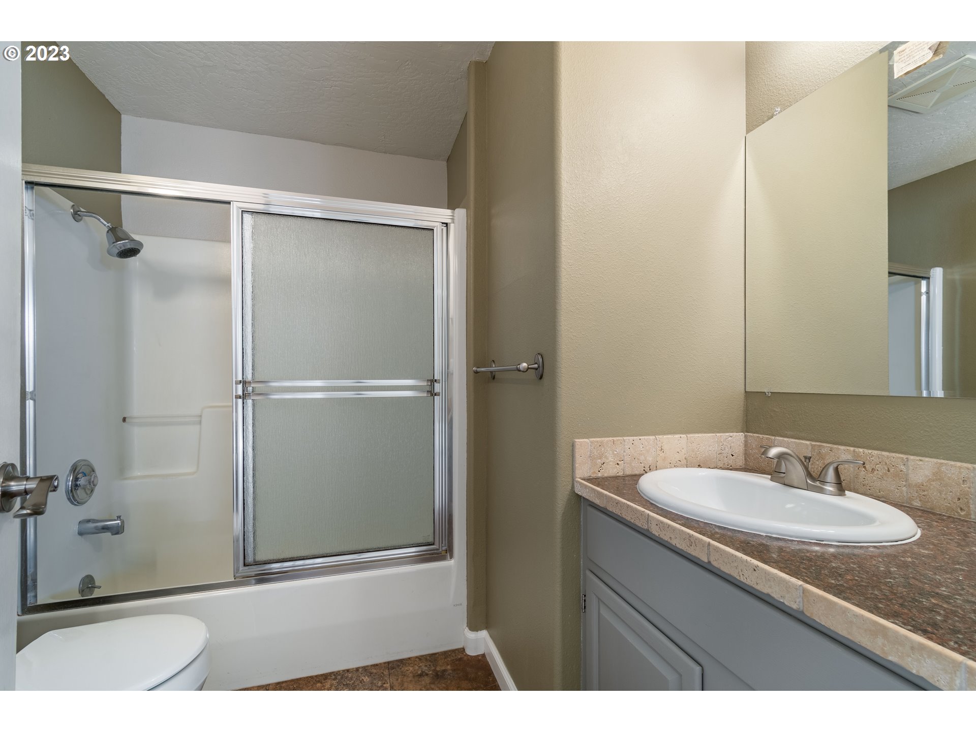 2523 Cubit Street Eugene, OR 97402 - Photo 16 of 35 Gallery Image 16