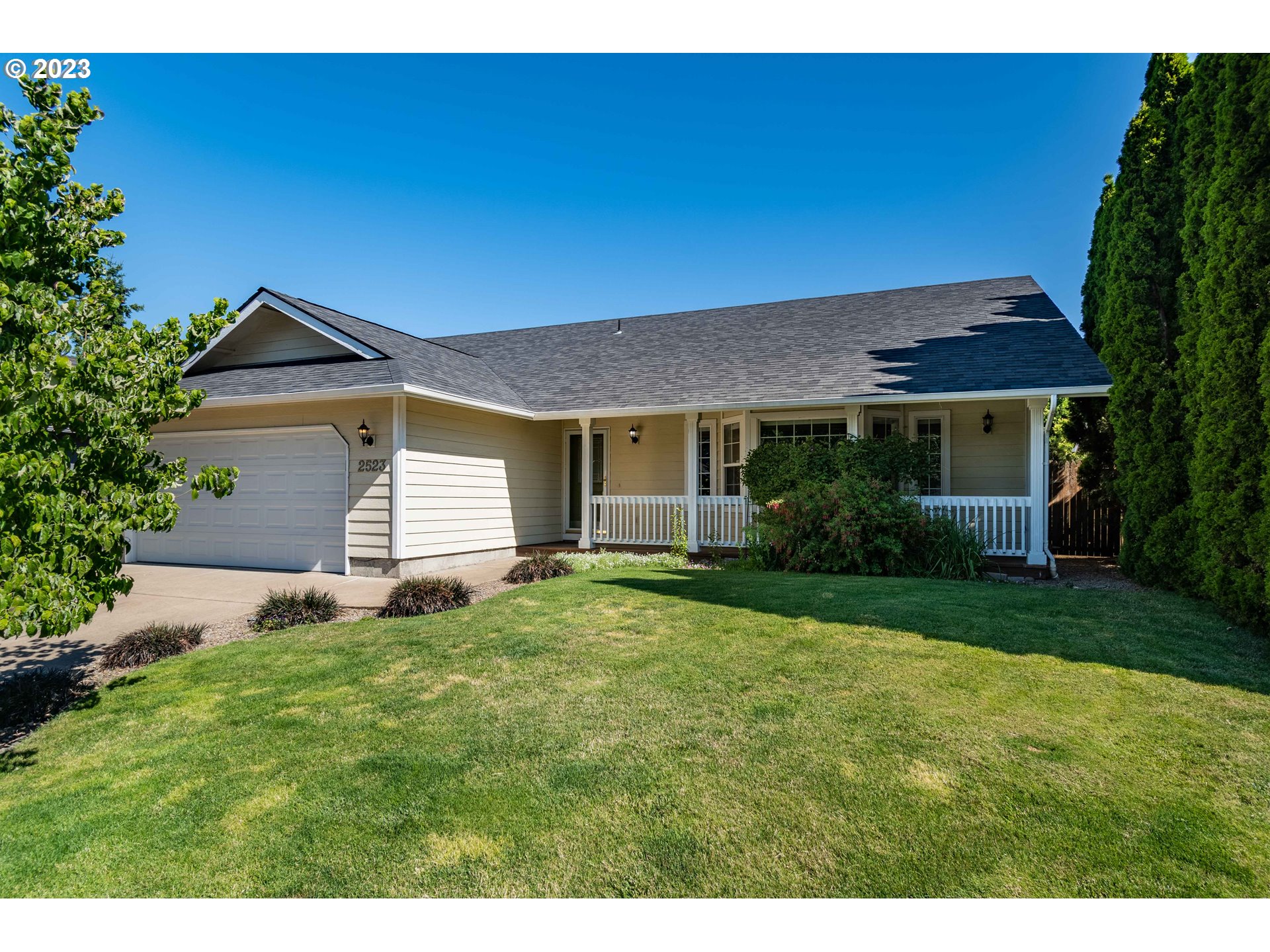 2523 Cubit Street Eugene, OR 97402 - Photo 2 of 35 Gallery Image 2