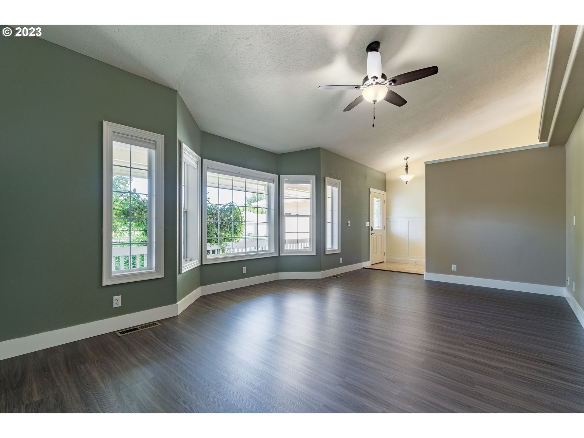 2523 Cubit Street Eugene, OR 97402 - Photo 5 of 35 Gallery Image 5