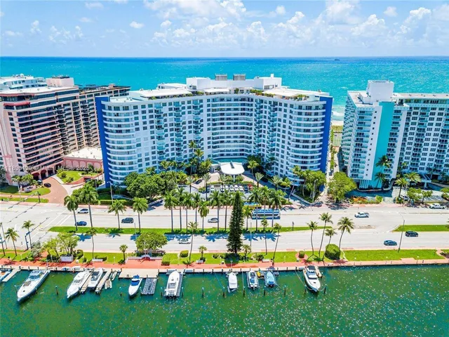$6,500 | 5161 Collins Avenue, Unit 412, Miami Beach, FL 33140