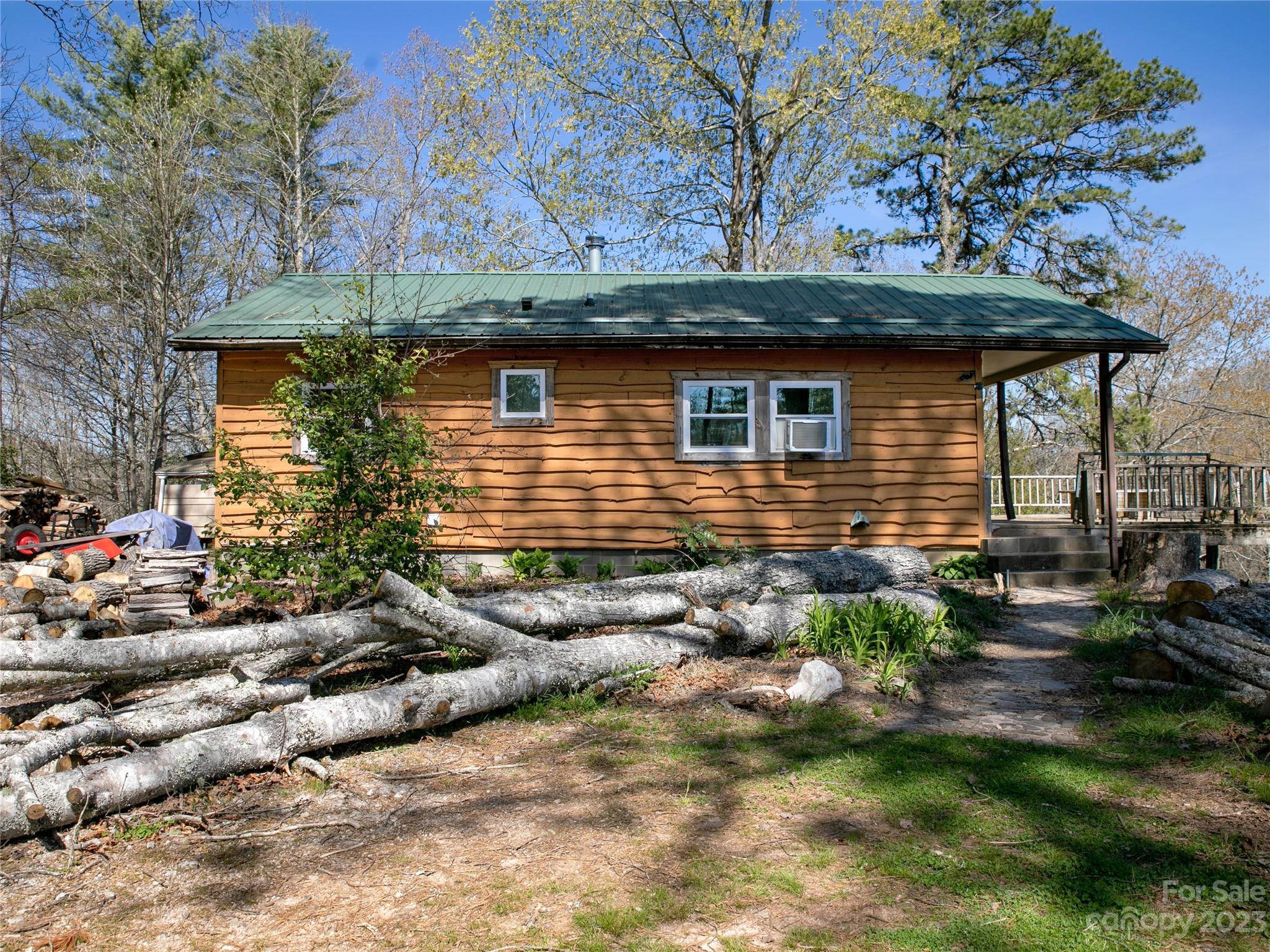 384 Pheasant Gap Road Rosman, NC 28772 - Photo 3 of 26 Gallery Image 3