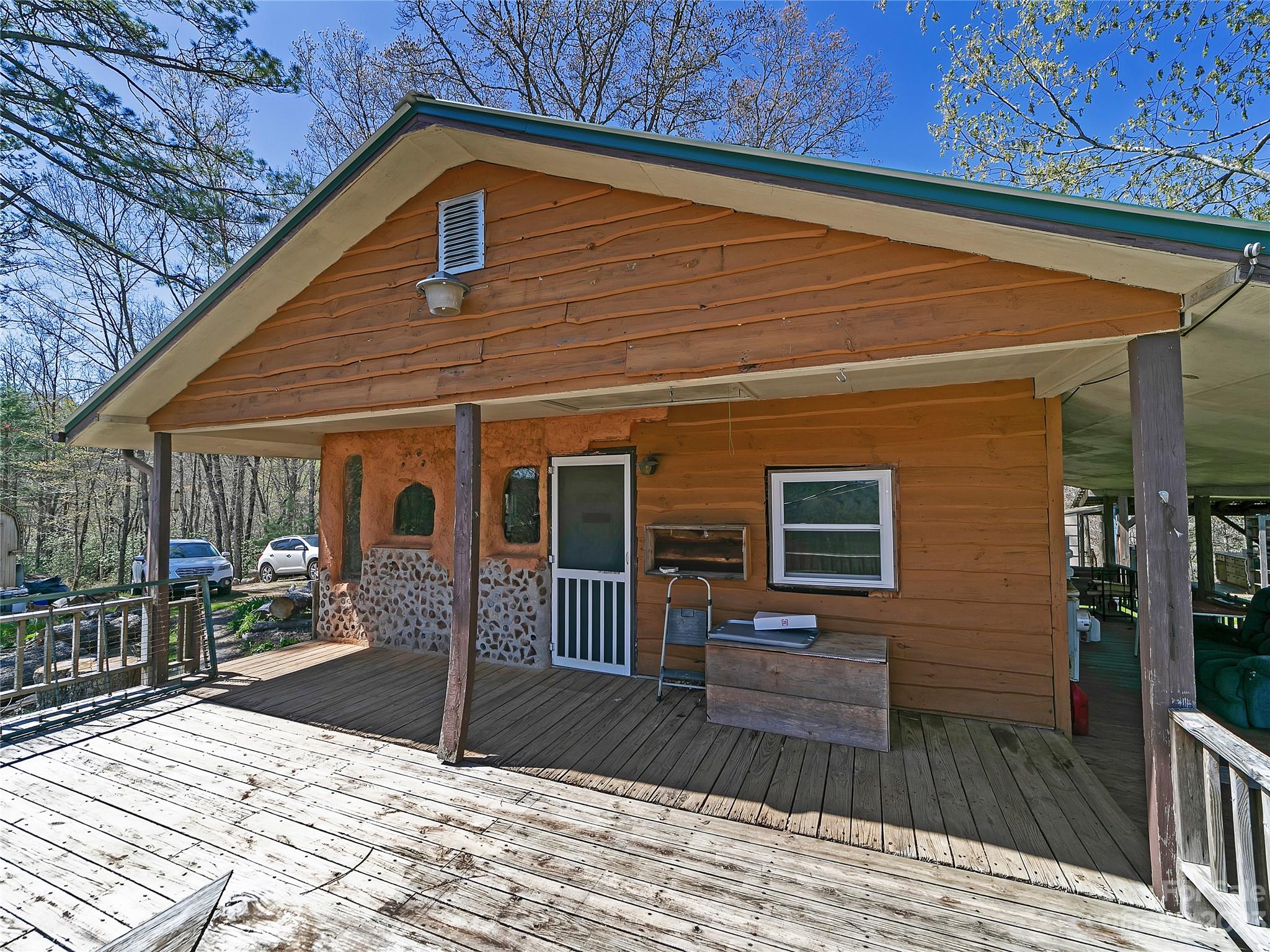 384 Pheasant Gap Road Rosman, NC 28772 - Photo 5 of 26 Gallery Image 5