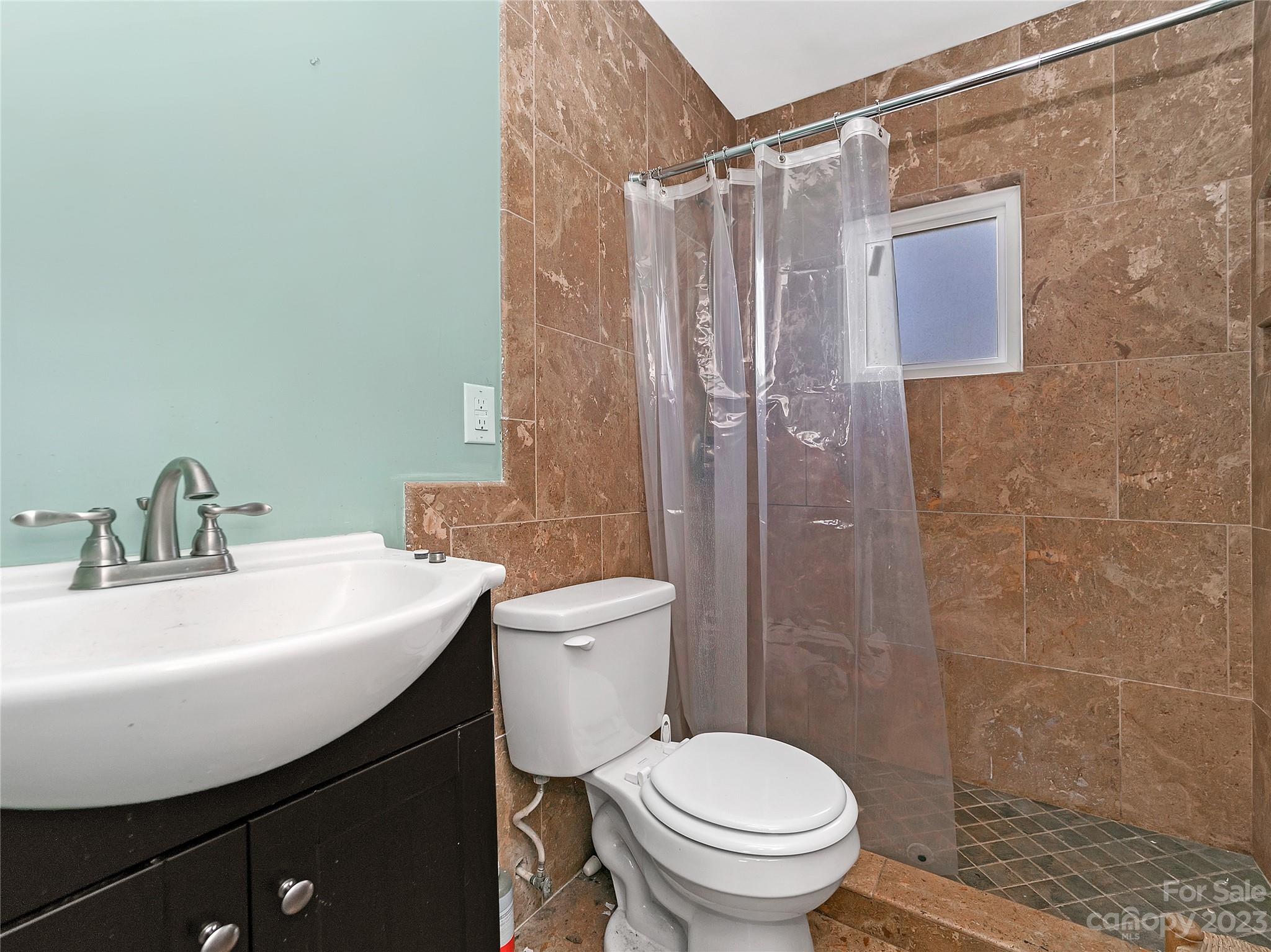 384 Pheasant Gap Road Rosman, NC 28772 - Photo 9 of 26 Gallery Image 9