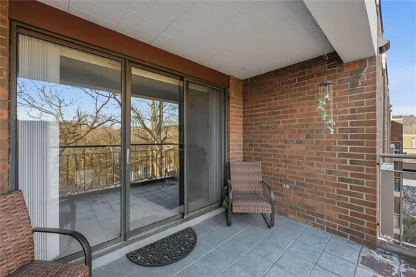 $165,000 | 201 Grant Street, Unit 609, Sewickley, PA 15143