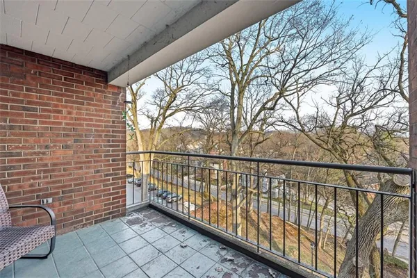 $165,000 | 201 Grant Street, Unit 609, Sewickley, PA 15143