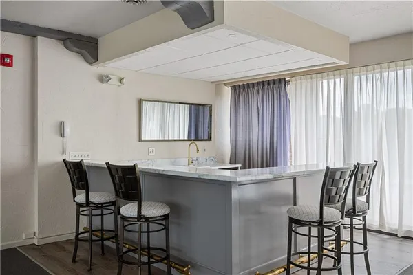 $165,000 | 201 Grant Street, Unit 609, Sewickley, PA 15143