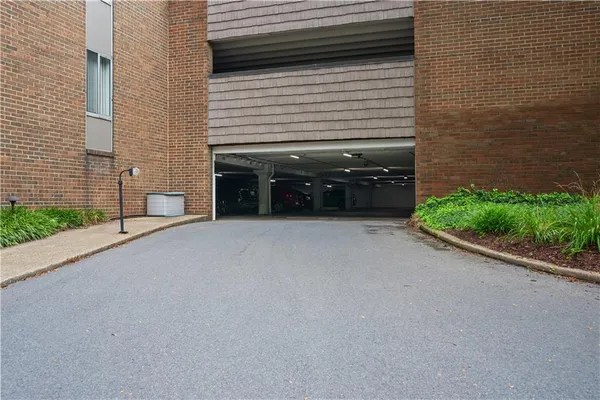 $165,000 | 201 Grant Street, Unit 609, Sewickley, PA 15143