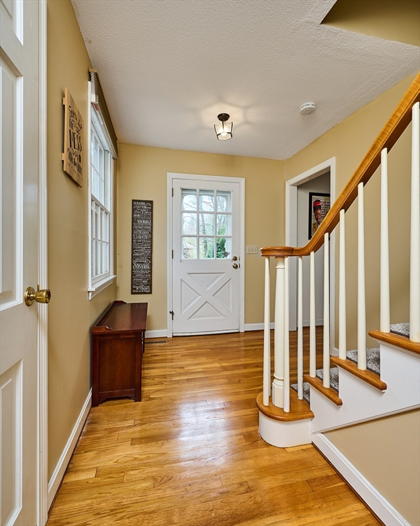 71 Sand Hill Road Amherst, MA 01002 - Photo 3 of 41 Gallery Image 3