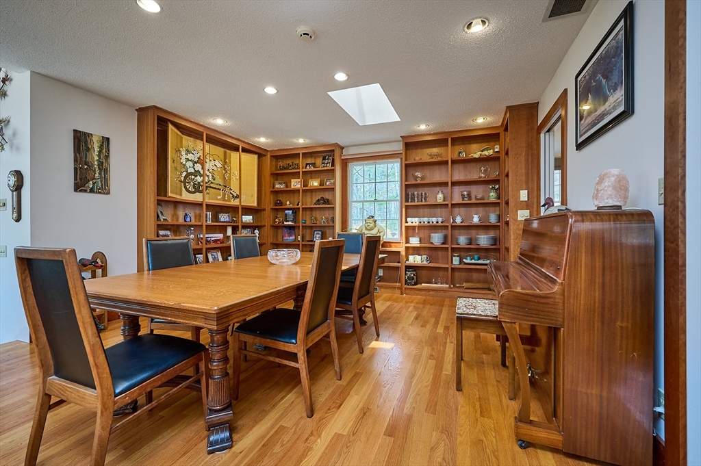 71 Sand Hill Road Amherst, MA 01002 - Photo 6 of 41 Gallery Image 6