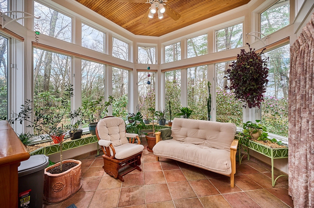 71 Sand Hill Road Amherst, MA 01002 - Photo 8 of 41 Gallery Image 8
