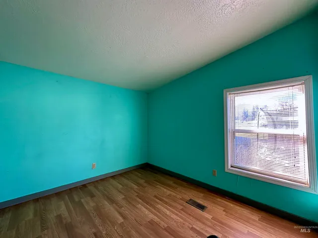 $220,000 | 1020 Idaho Street, Kamiah, ID 83536